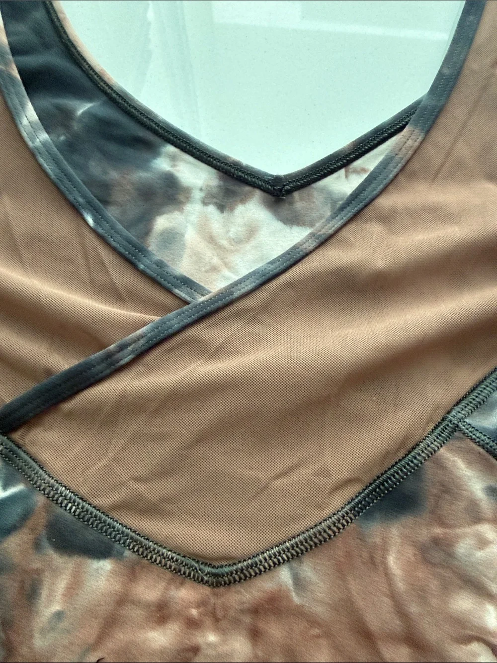 lululemon athletica Short Sleeve V-Neck Tie-Dye Top in Brown and Black